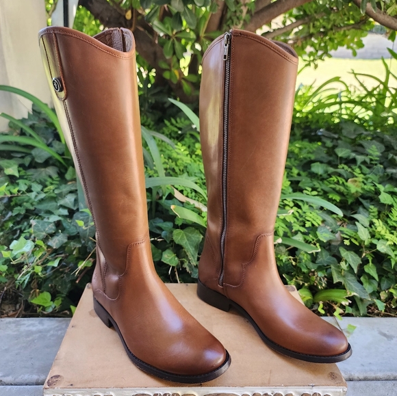 Western Chic Frye Leather Cognac Boots - Picture 13 of 16
